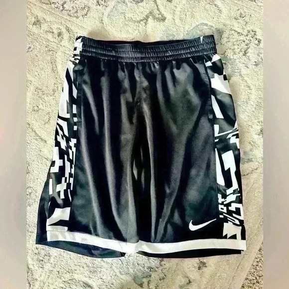 Kids Nike Matching Set - Picture 3 of 4